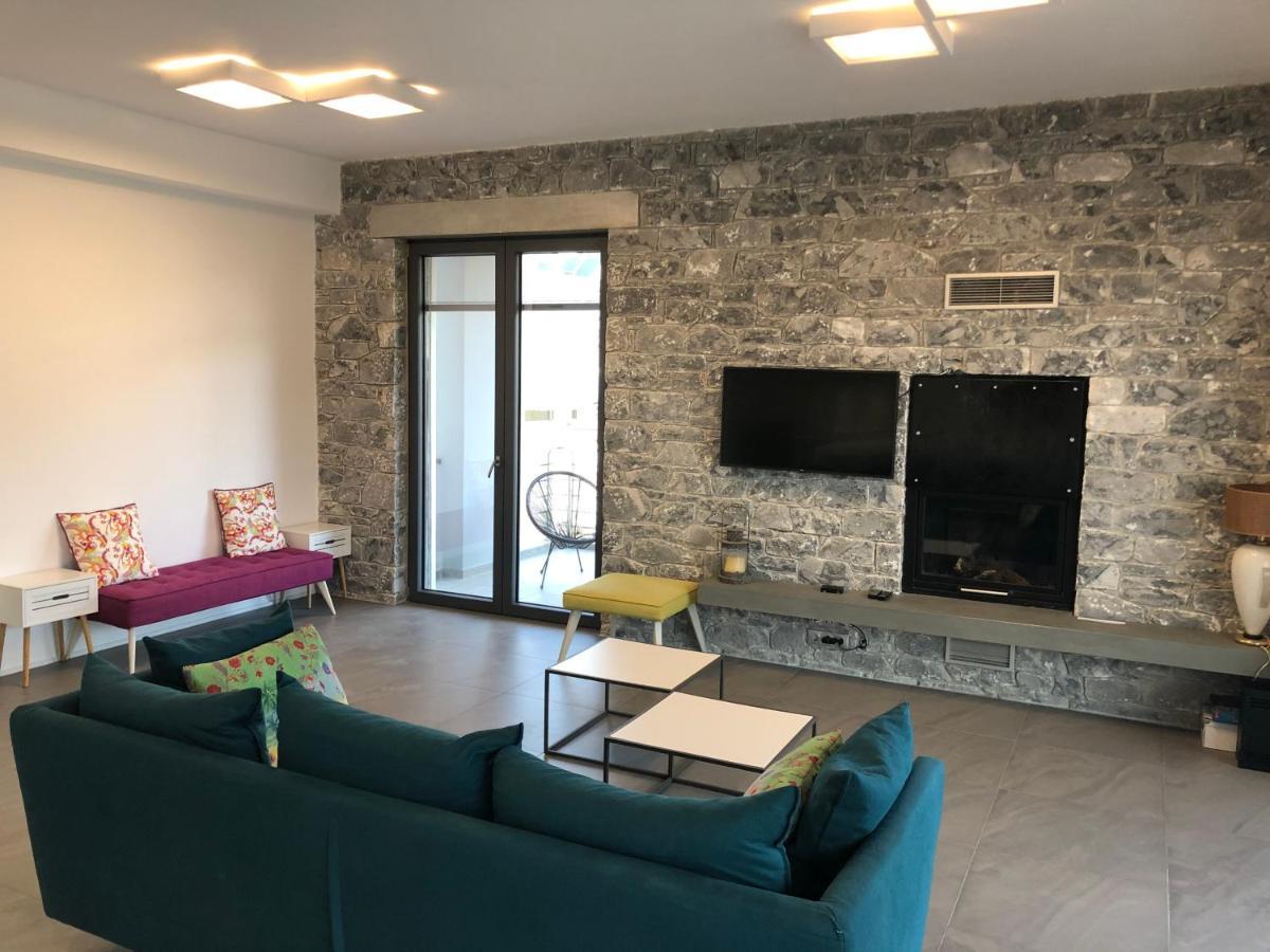 Elion Luxury Apartments Kalamata Dış mekan fotoğraf